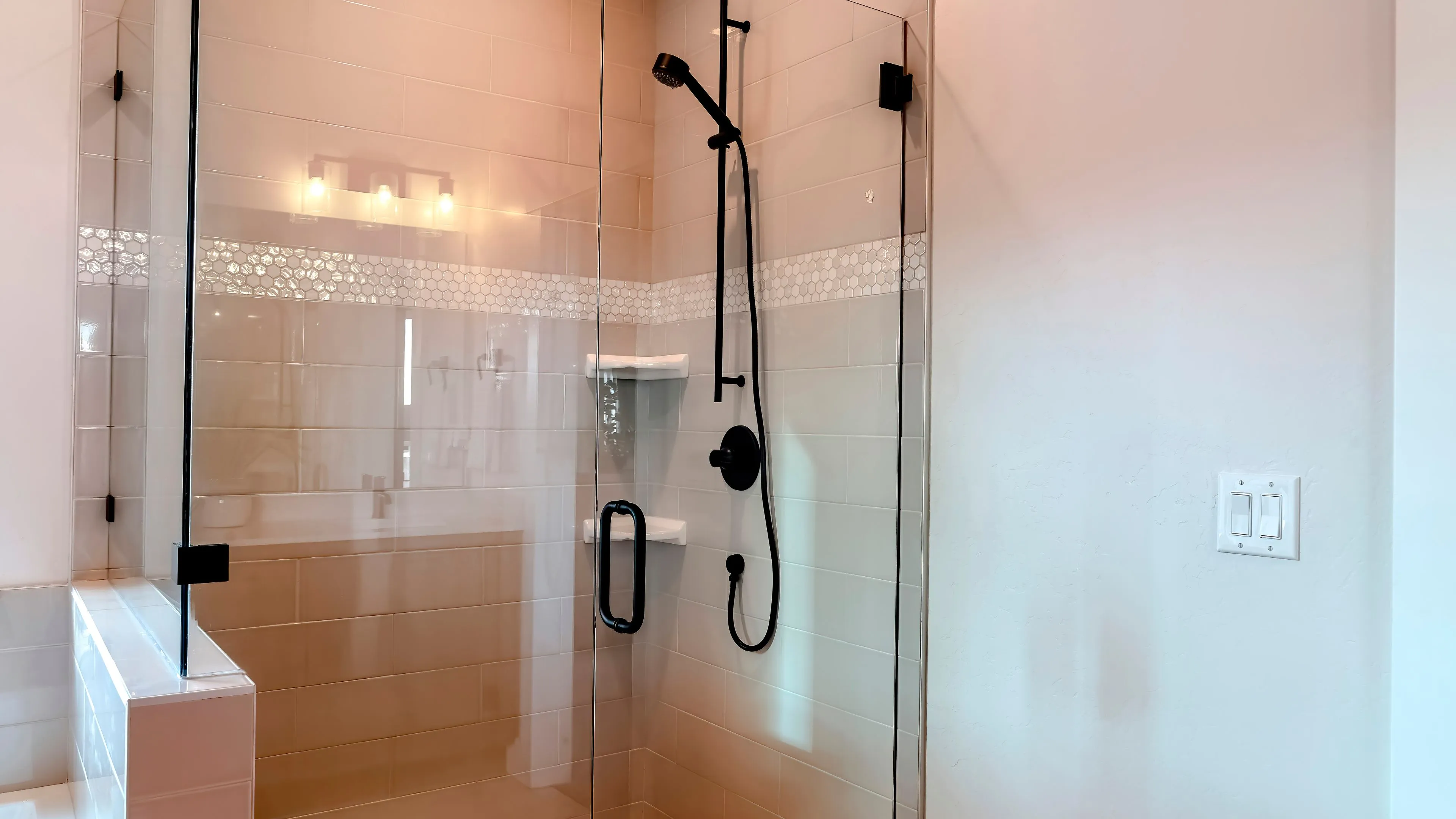 Detailed hardware installation by Insta Glass Dallas