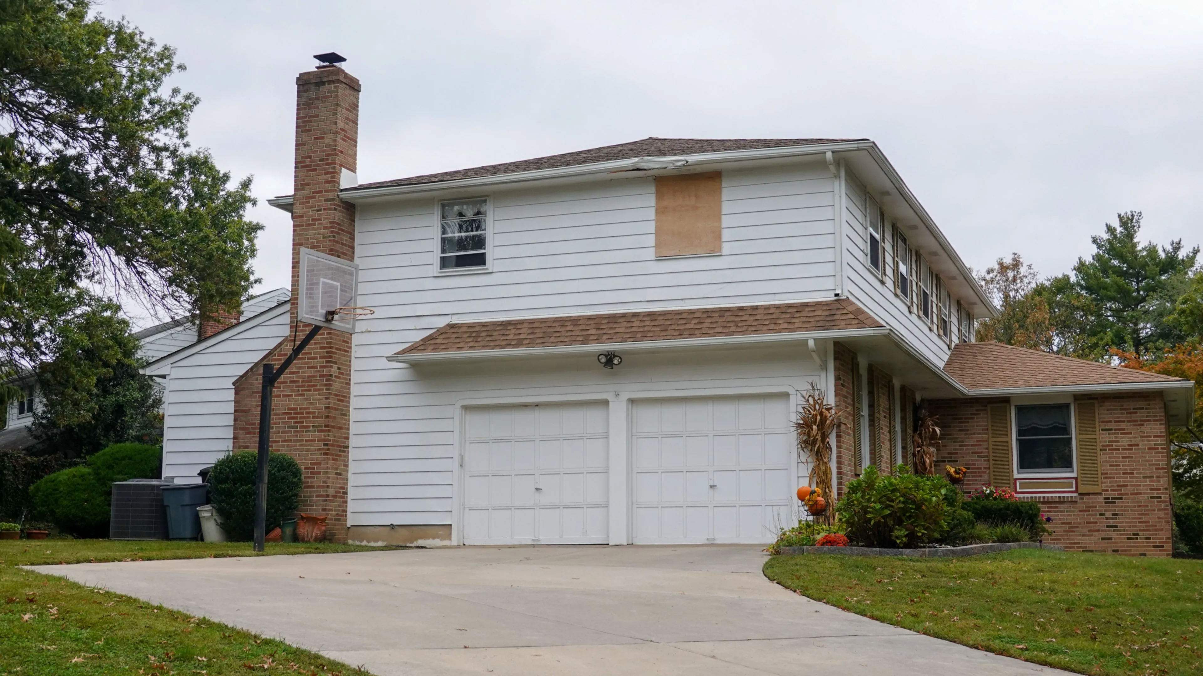 Precision glass cutting for emergency replacement